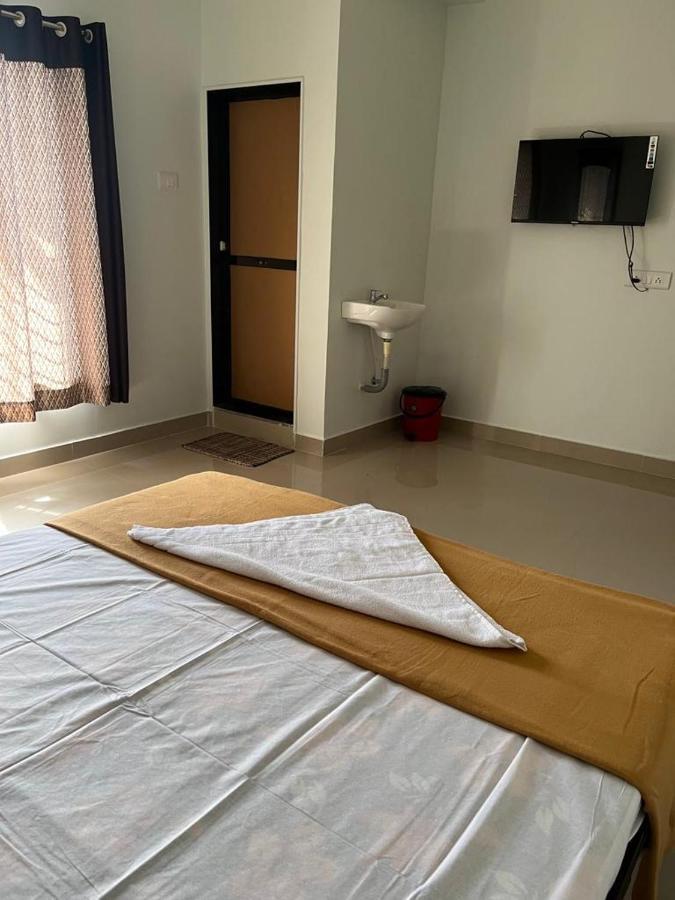 Shree Maldatta House Vaishet Bagian luar foto
