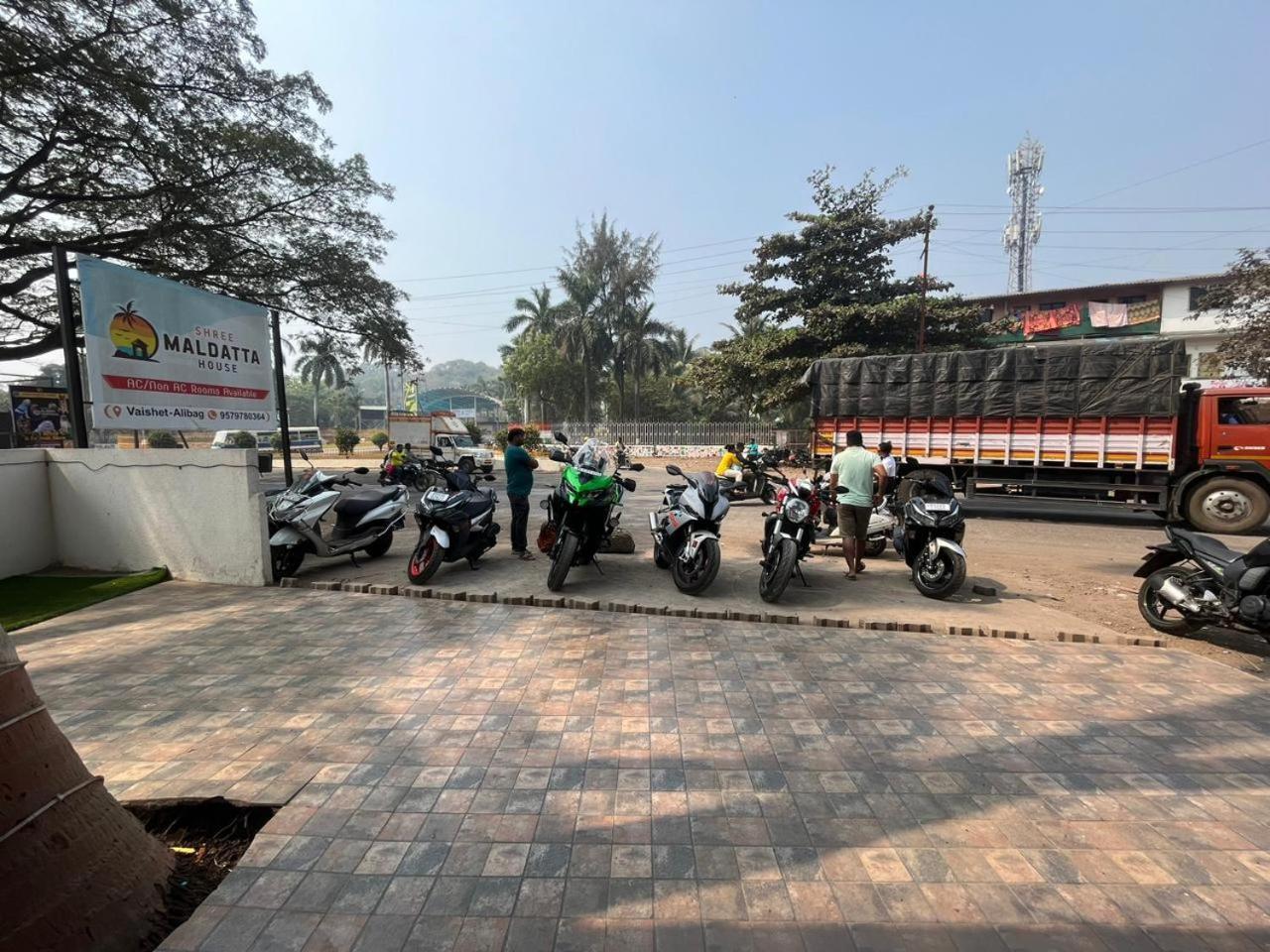 Shree Maldatta House Vaishet Bagian luar foto
